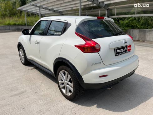 Nissan Juke 2014 белый - фото 14