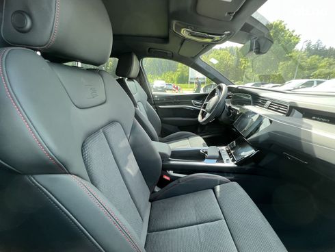 Audi E-Tron 2023 - фото 14