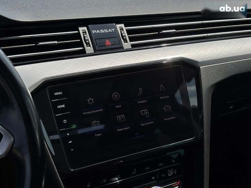 Volkswagen Passat 2021 - фото 26