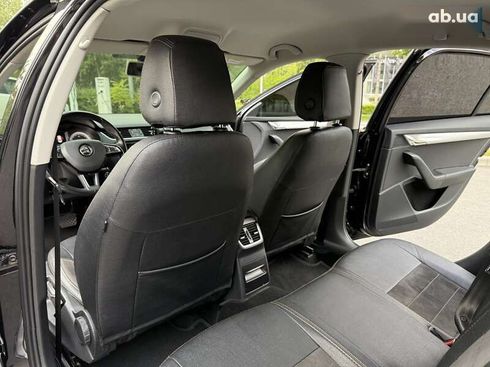 Skoda Octavia 2017 - фото 28