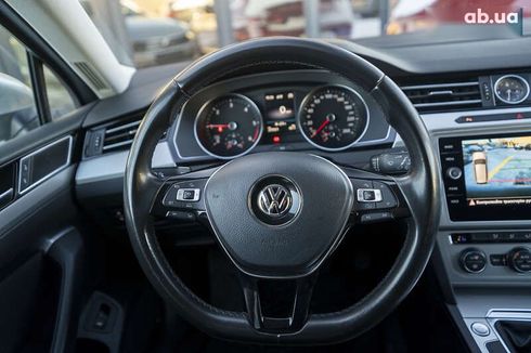 Volkswagen Passat 2018 - фото 25