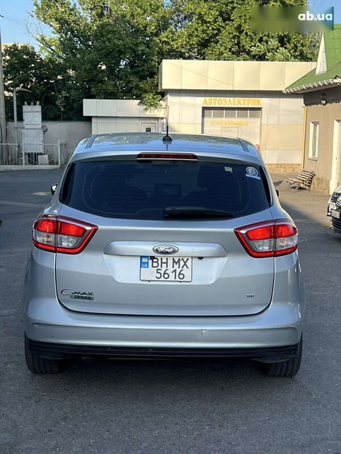 Ford C-Max 2017 - фото 8