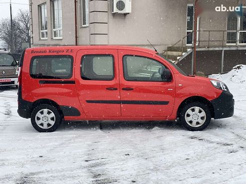 Renault Kangoo 2019 - фото 10