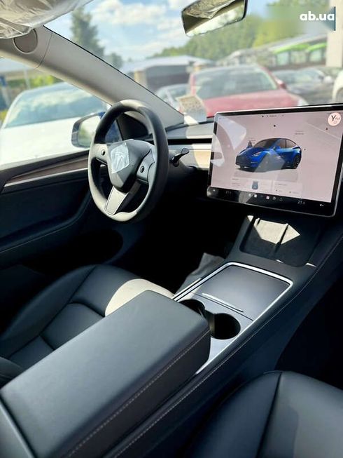 Tesla Model Y 2024 - фото 20