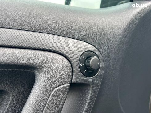 Skoda Fabia 2010 серый - фото 34