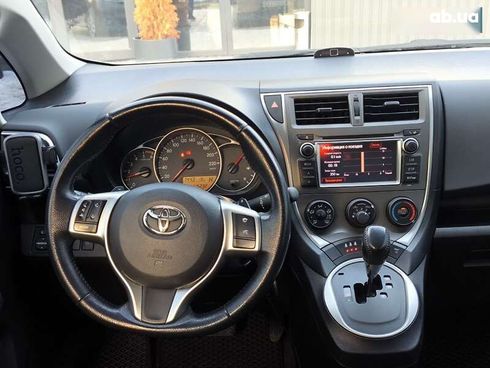 Toyota Verso 2012 - фото 17