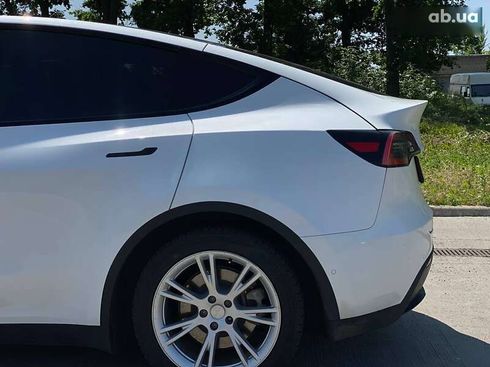 Tesla Model Y 2021 - фото 7