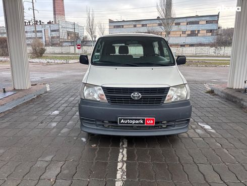 Toyota HiAce 2007 белый - фото 2