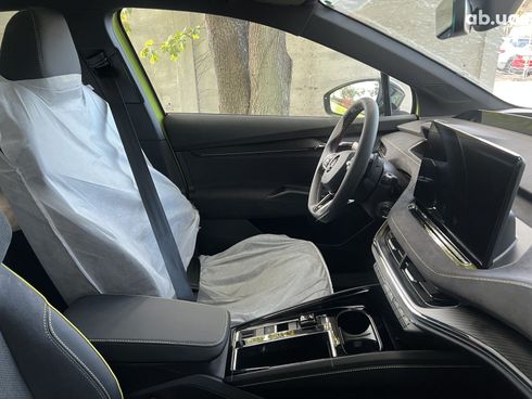 Skoda Enyaq Coupe RS 2023 - фото 22