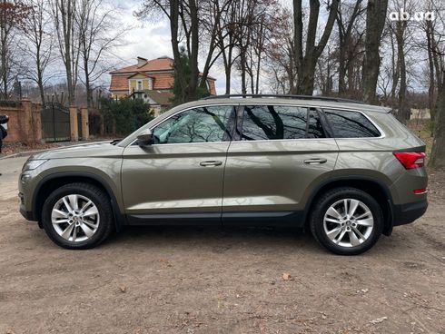 Skoda Kodiaq 2017 зеленый - фото 12