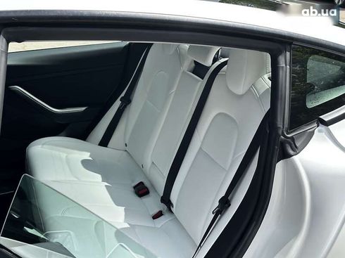 Tesla Model 3 2021 - фото 15