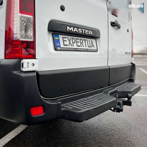 Renault Master 2021 - фото 12