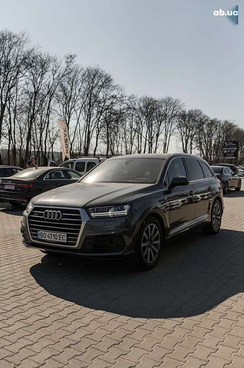 Audi Q7 2018 - фото 7