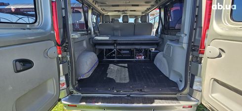 Opel Vivaro 2011 золотистый - фото 19