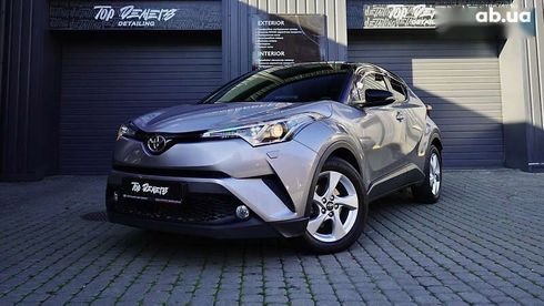 Toyota C-HR 2017 - фото 10