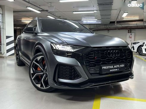 Audi RS Q8 2021 - фото 12