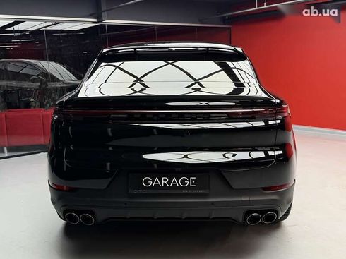Porsche Cayenne Coupe 2025 - фото 13