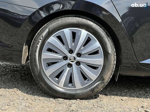 Skoda Superb 2021 - фото 24