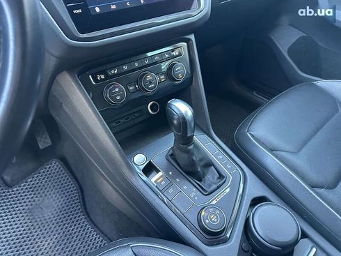Volkswagen Tiguan 2020 - фото 24