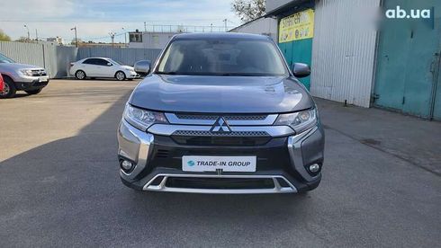 Mitsubishi Outlander 2021 - фото 11