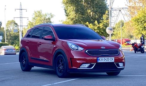 Kia Niro Hybrid 2018 красный - фото 2