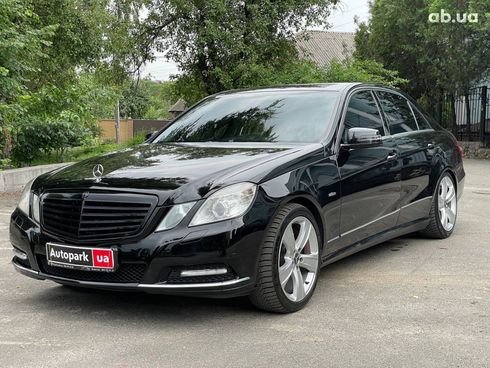 Mercedes-Benz E-Класс 2011 черный - фото 2