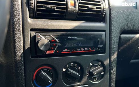 Opel Astra 2008 - фото 17
