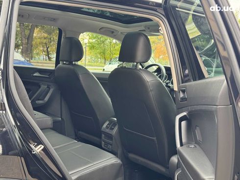 Volkswagen Tiguan 2017 черный - фото 16