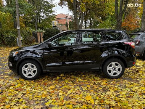 Ford Escape 2017 черный - фото 12