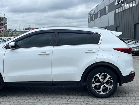 Kia Sportage 2018 белый - фото 6