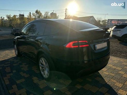 Tesla Model X 2017 - фото 9