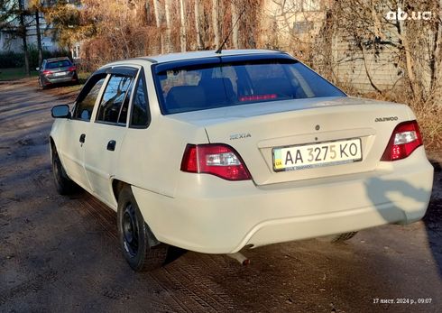 Daewoo Nexia 2014 бежевый - фото 3