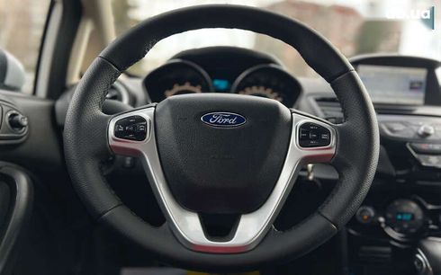 Ford Fiesta 2019 - фото 18