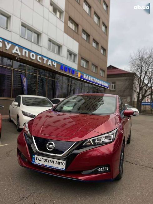 Nissan Leaf 2019 - фото 7