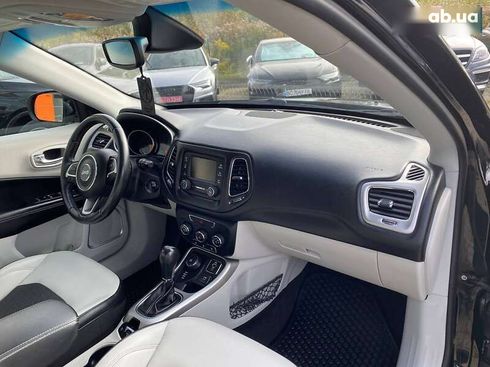 Jeep Compass 2017 - фото 9