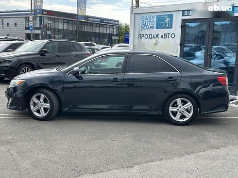 Toyota Camry 2013 - фото 7
