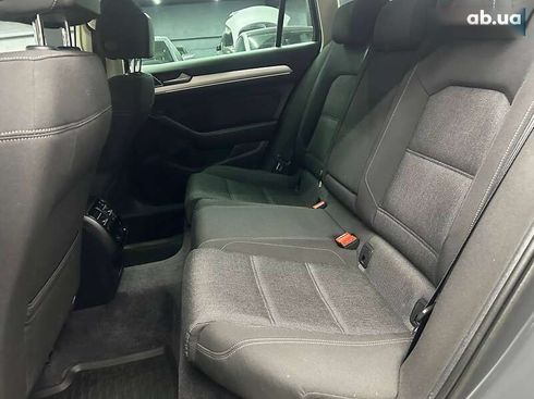 Volkswagen Passat 2018 - фото 16