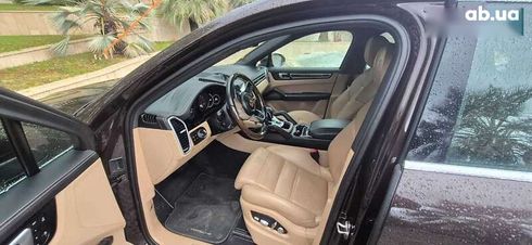 Porsche Cayenne 2021 - фото 12