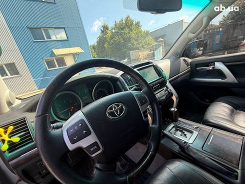 Toyota Land Cruiser 2012 - фото 18