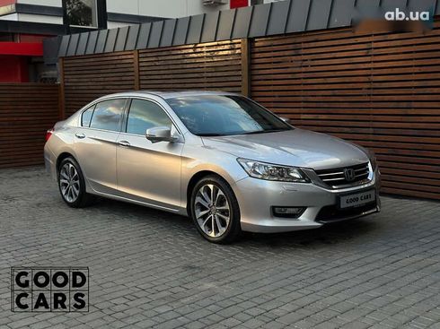 Honda Accord 2013 - фото 9
