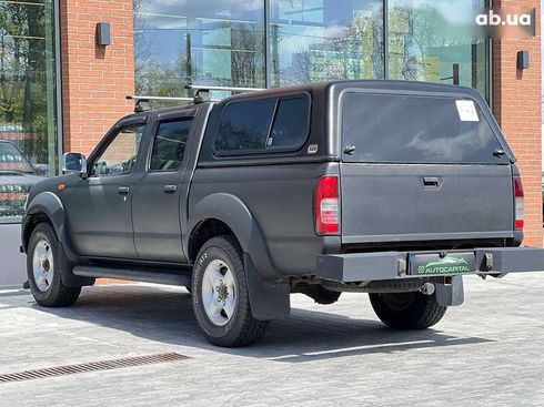 Nissan NP300 2011 - фото 8