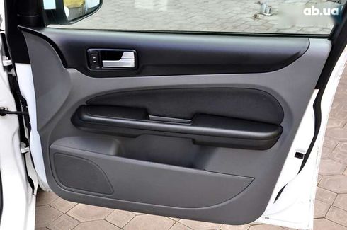 Ford Focus 2010 - фото 23
