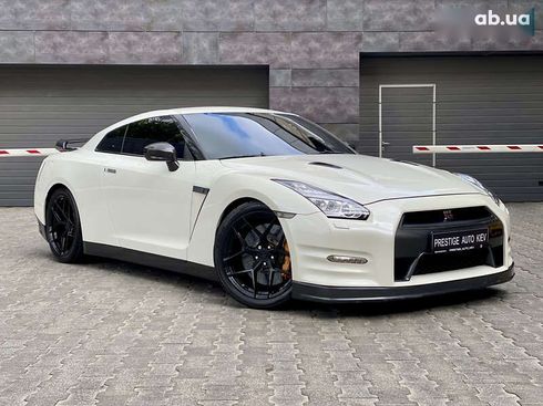 Nissan GT-R 2013 - фото 5