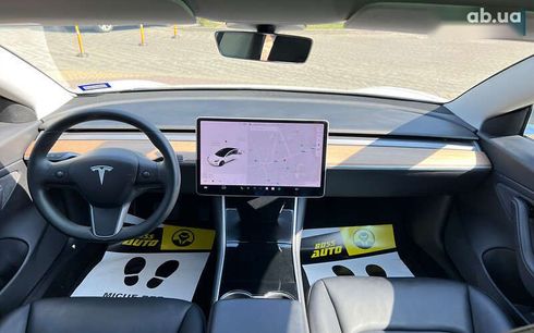 Tesla Model 3 2020 - фото 13