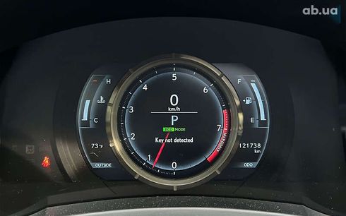 Lexus IS 2015 - фото 25