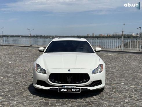 Maserati Quattroporte 2017 - фото 2