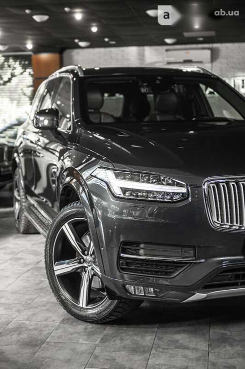 Volvo XC90 2017 - фото 16