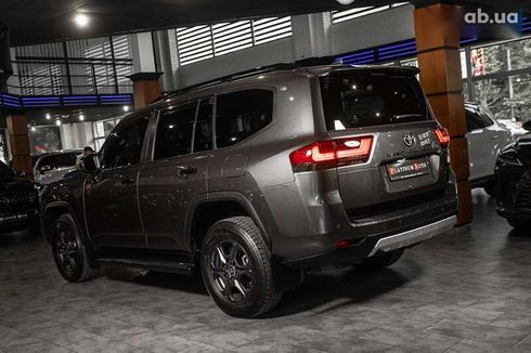 Toyota Land Cruiser 2021 - фото 17