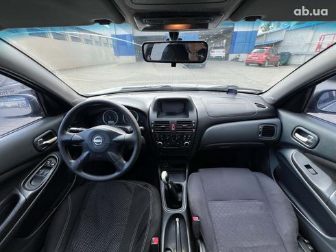 Nissan Almera 2005 серый - фото 15