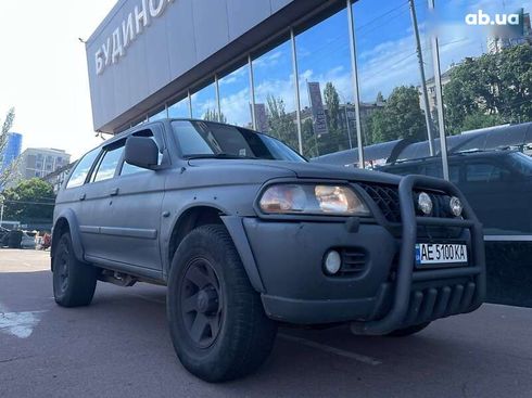 Mitsubishi Pajero Sport 2002 - фото 11